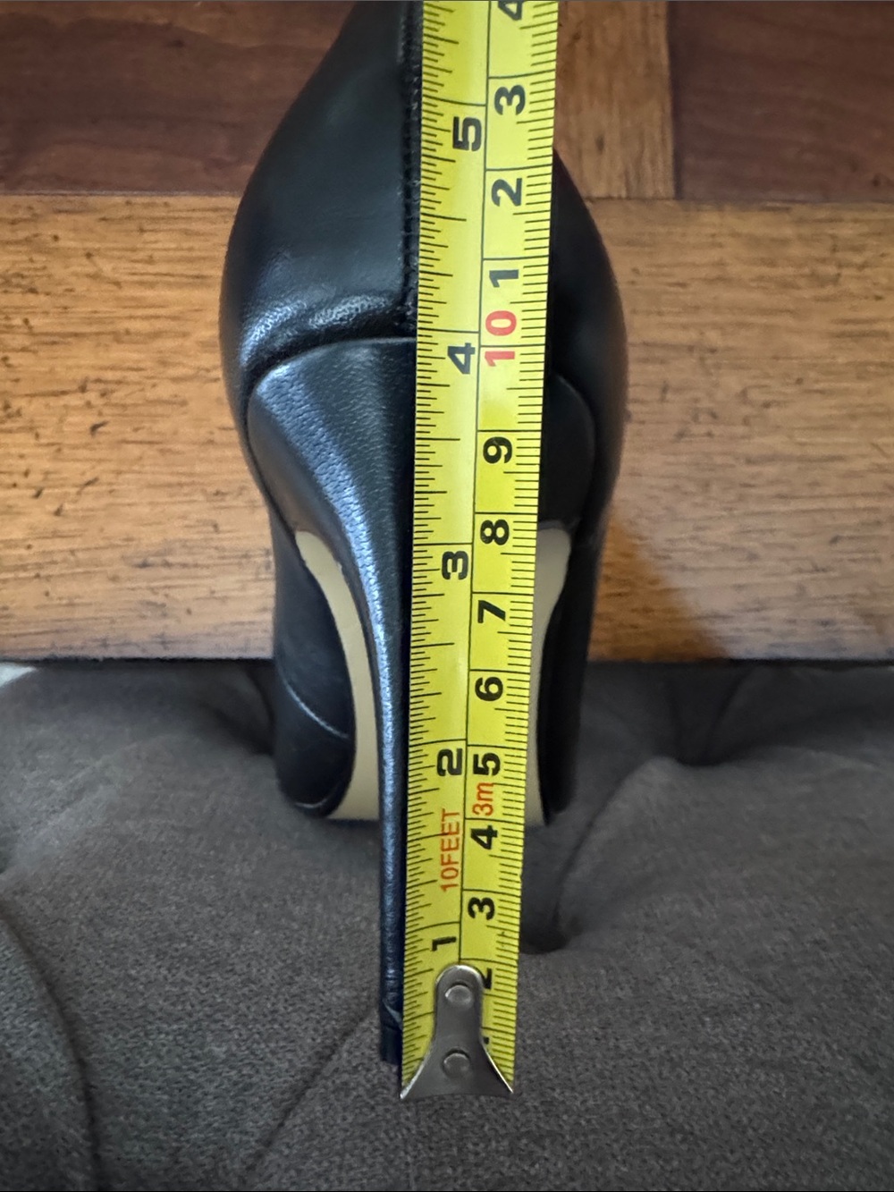 Jess Black Pointed-Toe Women’s Pumps - Picture 4 of 4
